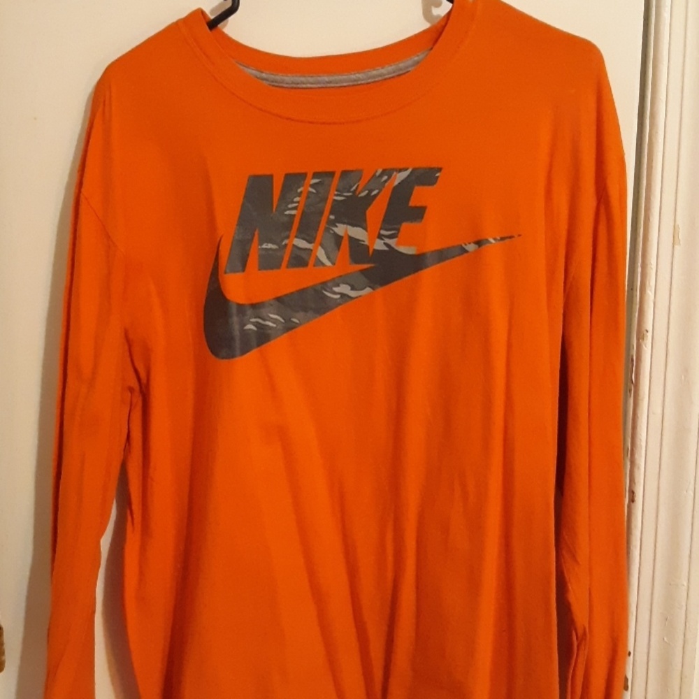 Nike Long Sleeve shirt